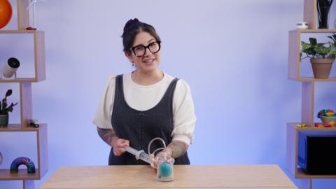 Understand how you can change the pressure of a gas with this GCSE Physics video.