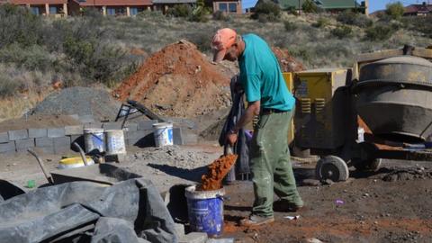 Inside South Africa's whites-only town of Orania - BBC News