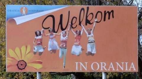 Inside South Africa's whites-only town of Orania - BBC News
