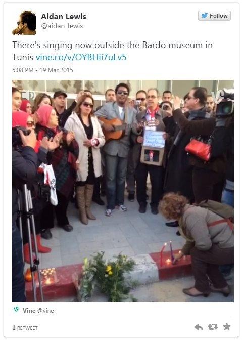 Vine clip by Aidan Lewis of Tunisians singing outside Bardo museum, Tunis, March 19, 2015