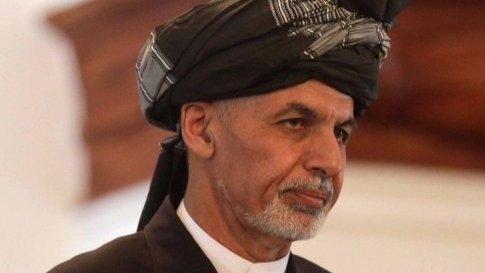 Afghan President Ashraf Ghani takes oath during his swearing-in ceremony in Kabul, Afghanistan, 29 September 2014.