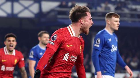 Alexis Mac Allister celebrates equalising for Liverpool at Goodison Park