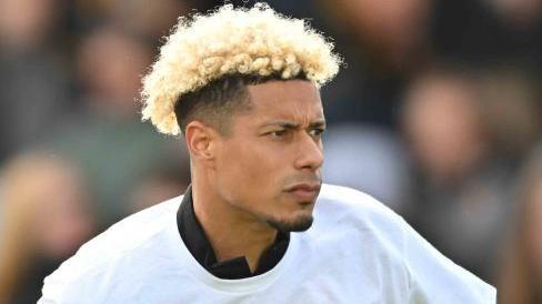 Lyle Taylor: Colchester signing happy to 'marry up' with Cowleys - BBC ...