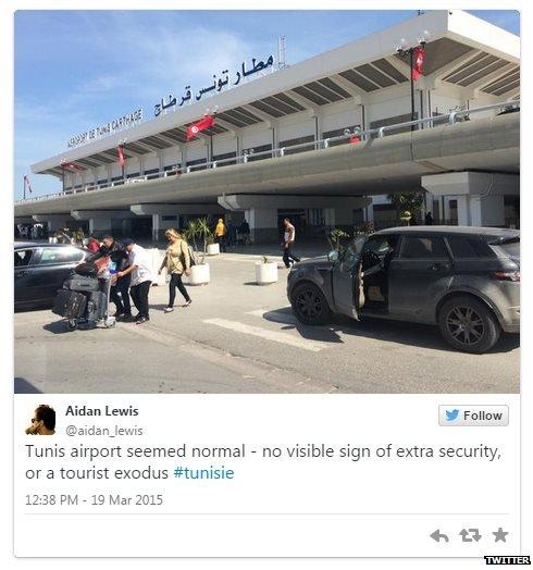 Tweet by Aidan Lewis showing Tunis airport - March 19, 2015