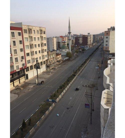 Kobane street in Cizre