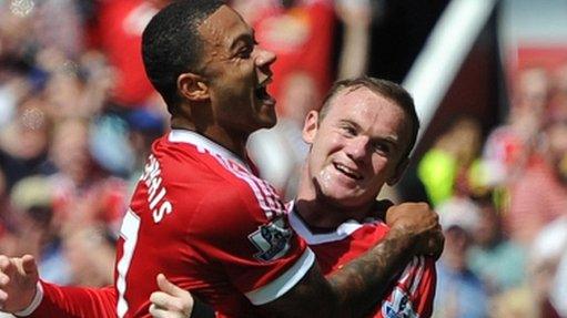 Memphis Depay and Wayne Rooney