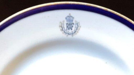 TE Lawrence plate