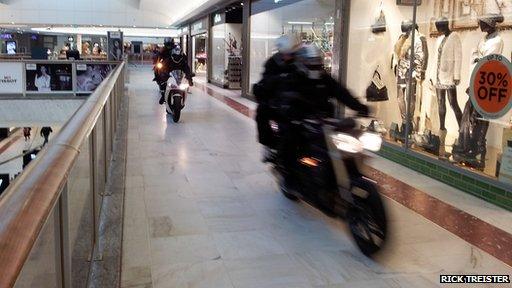 The robbers on motorbikes at Brent Cross