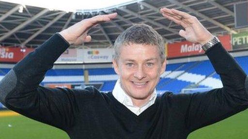 Ole Gunnar Solskjaer does the 'ayatollah'