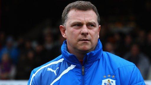 Huddersfield manager Mark Robins