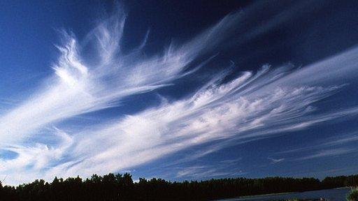 Cirrus clouds under the influence of the jet stream