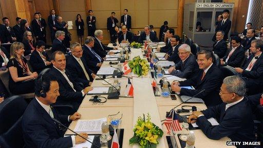 Trade ministers and representatives at the Trans-Pacific Partnership (TPP) ministerial meeting in Singapore