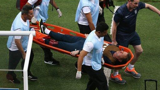 England physio Gary Lewin