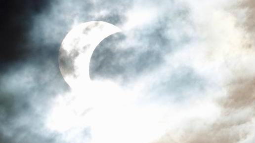 cloudy eclipse 