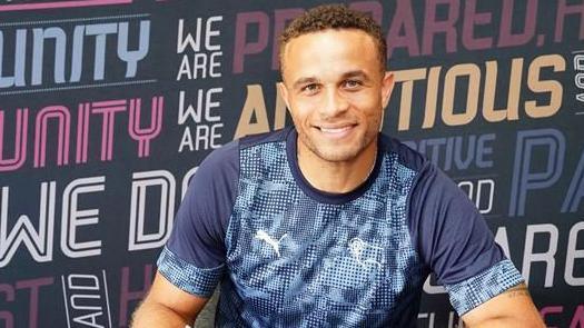 Carlton Morris signs for Derby County