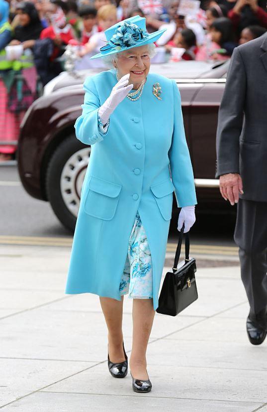 Queen visits Broadway Theatre in Barking