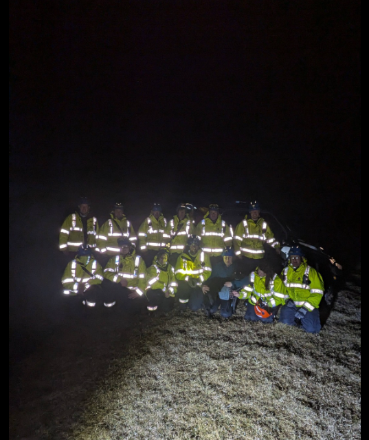 Na maoir-chladaich a tha an sàs san iomairt airson cobhair a dhèanamh air cù