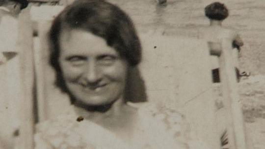 Louisa Dunne smiling at the camera