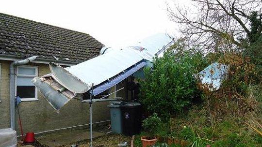 Aircraft on bungalow