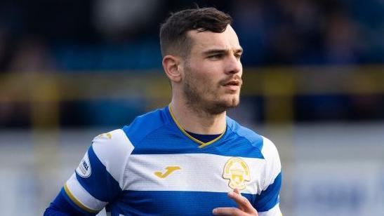 Jordan Davies in action for Greenock Morton