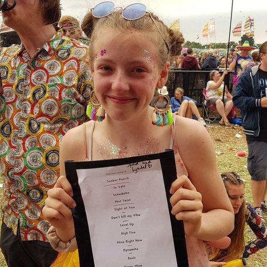 Nina with Sigrid's set list