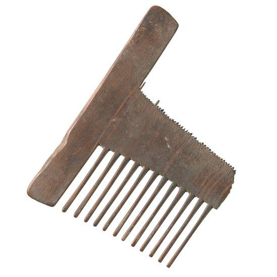 Comb