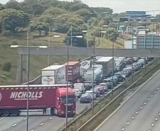 The M62 has been closed eastwards following the seven-vehicle crash