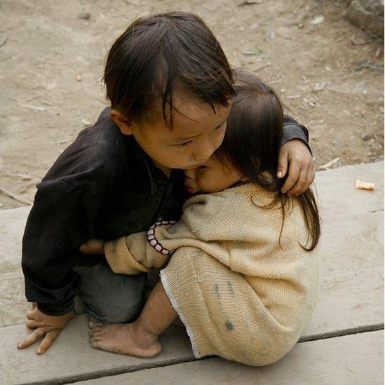 Two Hmong children in Can Ty, Ha Giang province, Vietnam (2007)