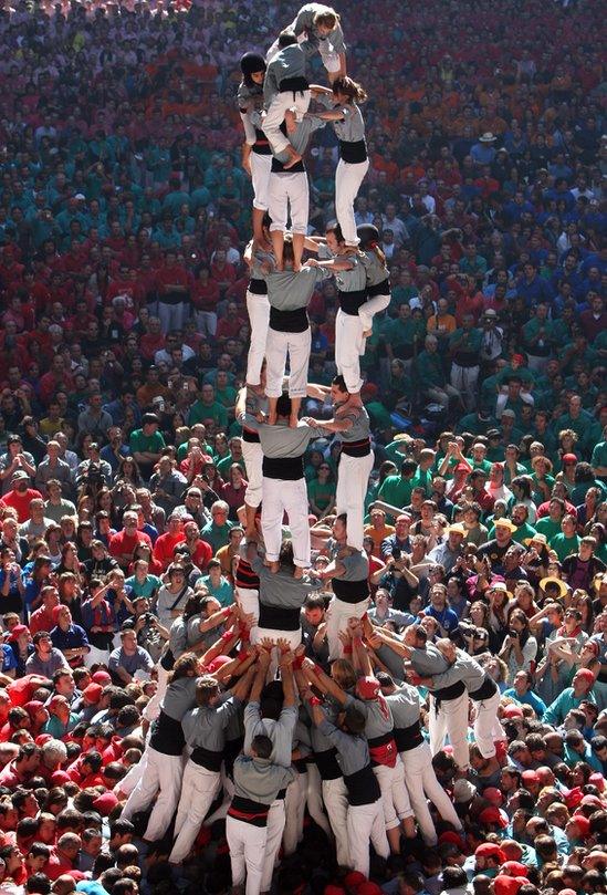 a six-deep human tower