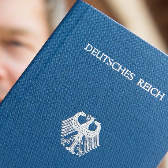 Fake German passport