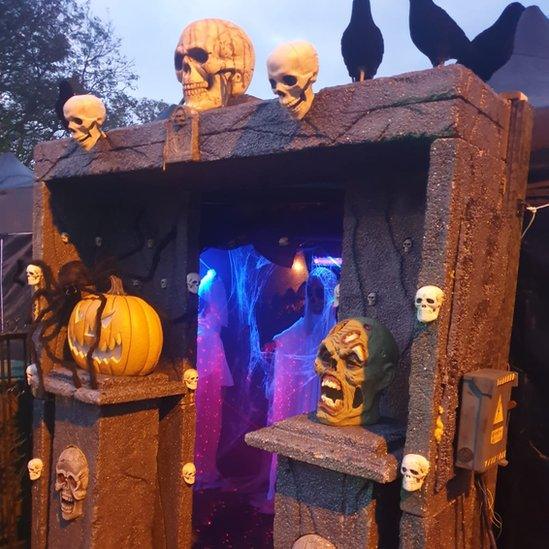 Scarefest entrance infront of their house