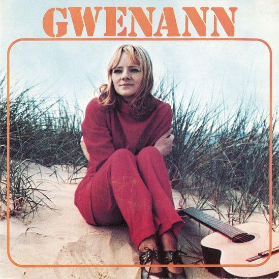 Clawr Record Gwenann