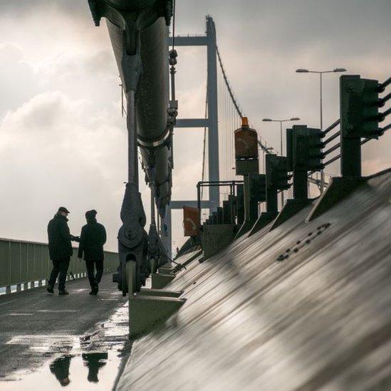 Artists on the Humber Bridge