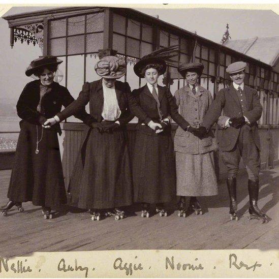 Agatha Christie roller-skating on Torquay pier