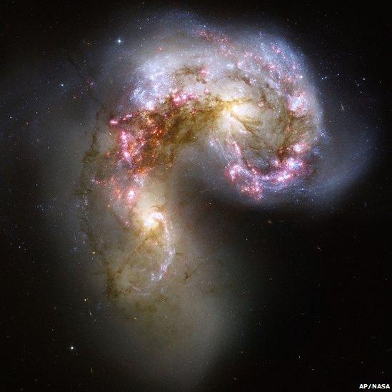 Hubble Space Telescope image - two galaxies smashing together