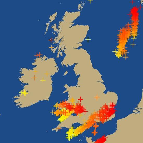 Map of the UK showing where lightning has struck on August 10