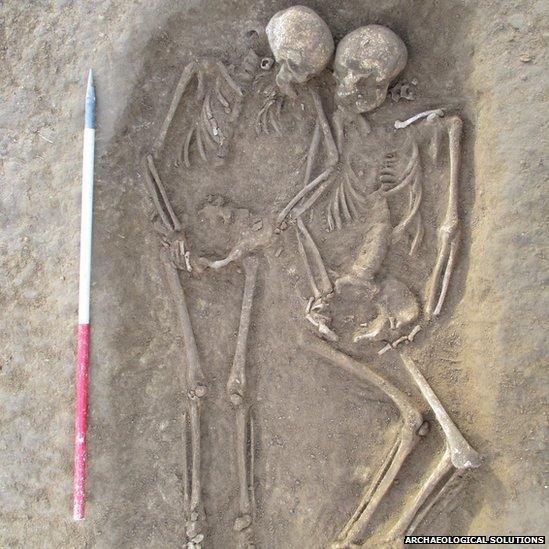 Anglo-Saxon skeletons in double grave