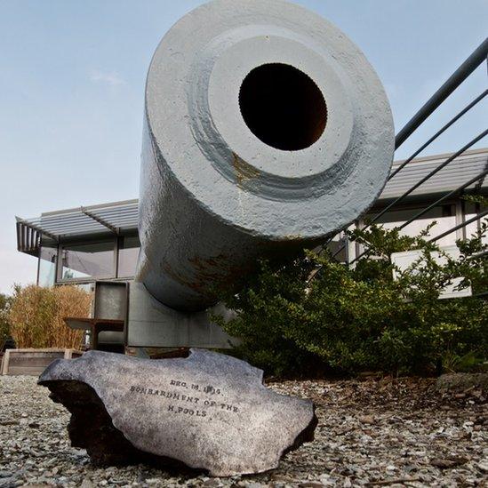 Gun barrel from the Seydlitz and piece of one of the shells which hit Hartlepool