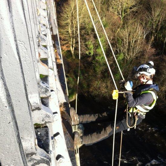 Worker on Pontcysyllte Aqueduct