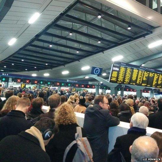 London Bridge station at 18:00 on 5 January