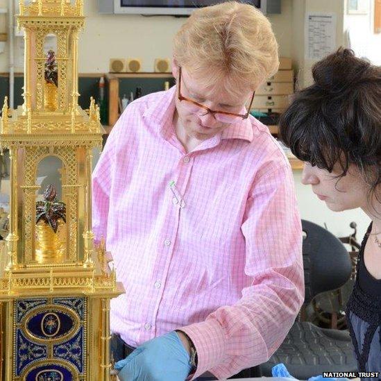 Clock conservator Matthew Read