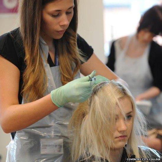 Hairdressing student