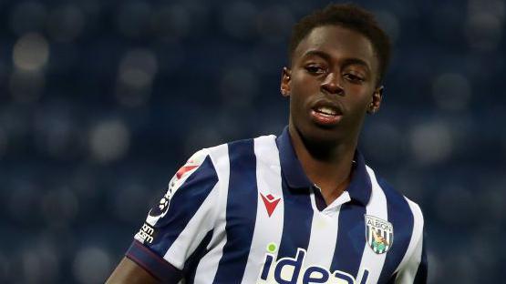 Eseosa Sule of West Bromwich Albion jogs during a PL2 Cup match between West Bromwich Albion and Swansea City at The Hawthorns