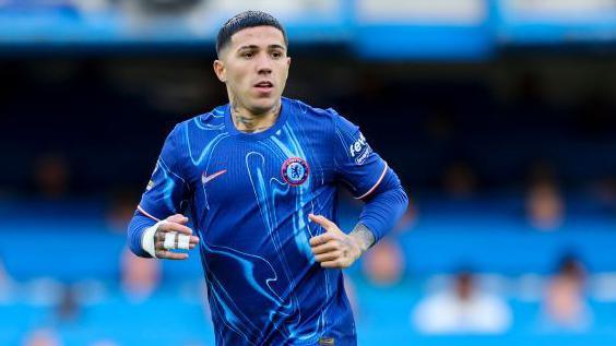 Enzo Fernández Trái Tim Tuyến Giữa Đắt Giá Của Chelsea - Nhìn Nhận Về Tương Lai Của Ngôi Sao Này Enzo Fernández Trái Tim Tuyến Giữa Đắt Giá Của Chelsea - Nhìn Nhận Về Tương Lai Của Ngôi Sao Này