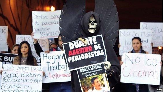 Protests against journalist disappearances in Xalapa Jan 2015