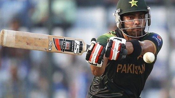 Umar Akmal hits out for Pakistan against Australia