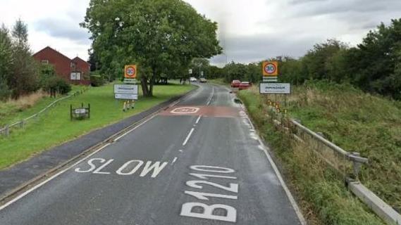 B1210 Habrough Road in Immingham