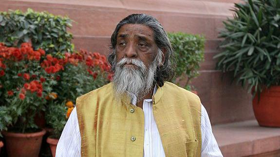 NEW DELHI, INDIA - DECEMBER 20: Shibu Soren at Parliament House in New Delhi on Tuesday. (Photo by Shekhar Yadav/The India Today Group via Getty Images)