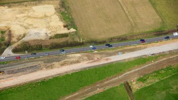 Overnight road closure for Somerset A303 dualling scheme - BBC News