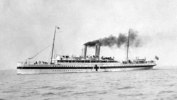 A black and white photo of the SS Brighton when it was serving as a hospital ship during the first world war